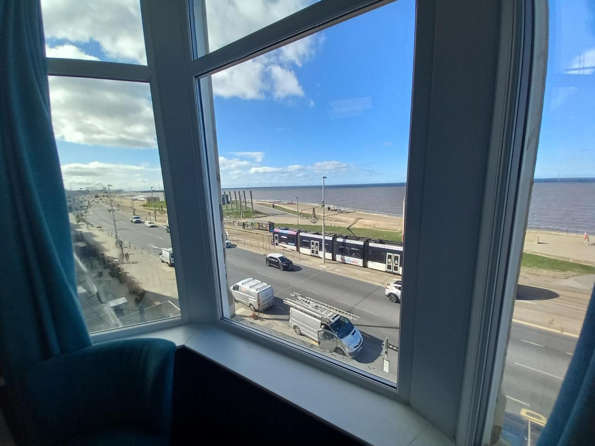Vinnie'S Family Hotel Blackpool Eksteriør bilde